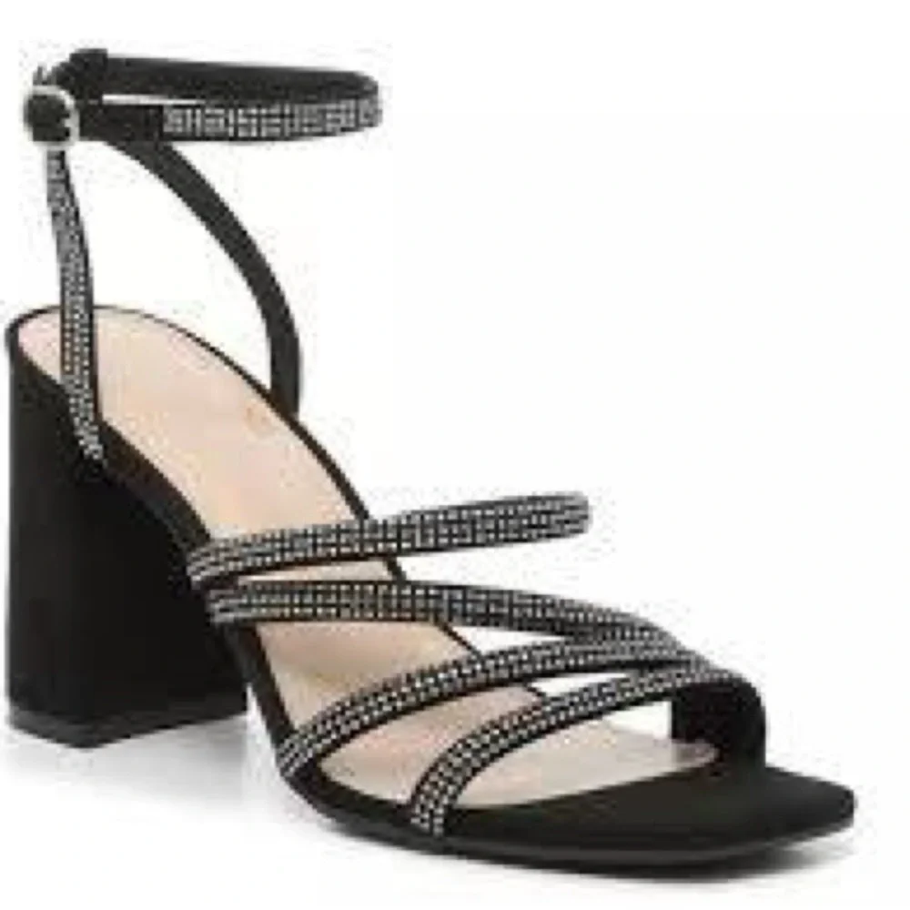 NWT Kelly & Katie Cadeen high heels.